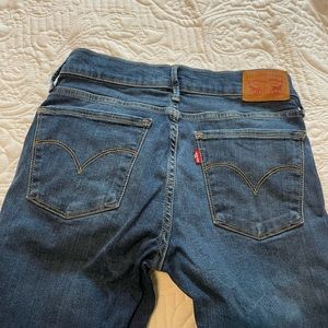 Levi Super Skinny Jeans Size 27